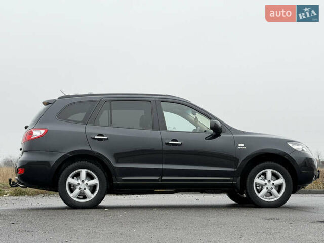 Серый Хендай Санта Фе, объемом двигателя 2.2 л и пробегом 232 тыс. км за 10555 $, фото 23 на Automoto.ua