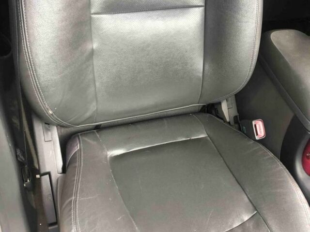 Серый Хендай Санта Фе, объемом двигателя 2 л и пробегом 250 тыс. км за 3150 $, фото 5 на Automoto.ua