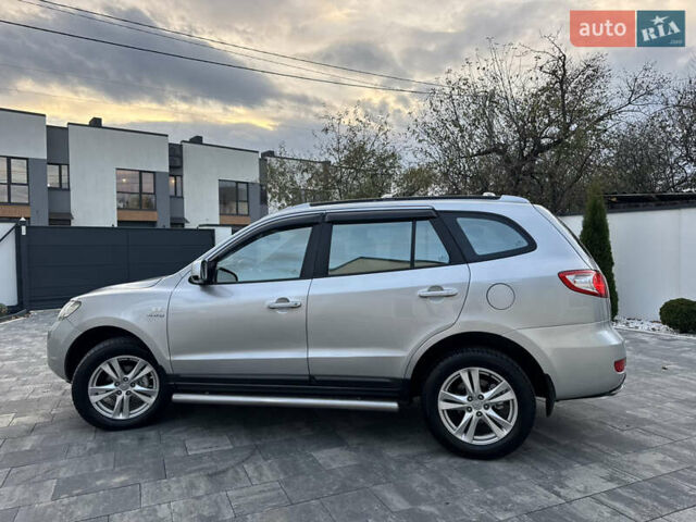 Сірий Хендай Санта Фе, об'ємом двигуна 2.7 л та пробігом 167 тис. км за 7850 $, фото 5 на Automoto.ua