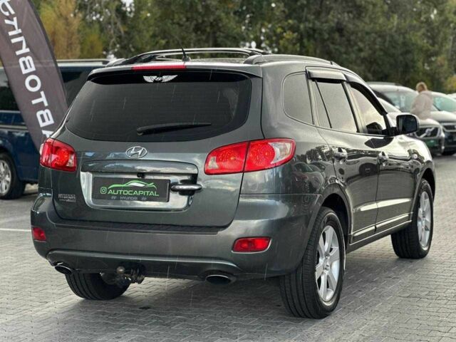 Серый Хендай Санта Фе, объемом двигателя 2.2 л и пробегом 225 тыс. км за 8990 $, фото 7 на Automoto.ua