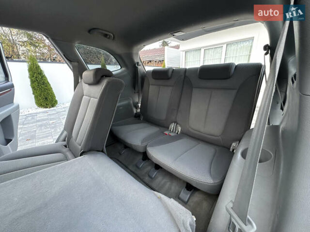 Сірий Хендай Санта Фе, об'ємом двигуна 2.7 л та пробігом 167 тис. км за 7850 $, фото 20 на Automoto.ua