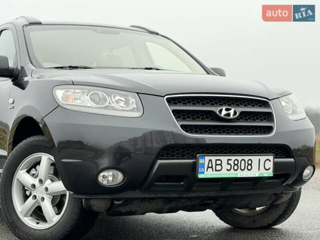 Серый Хендай Санта Фе, объемом двигателя 2.2 л и пробегом 232 тыс. км за 10555 $, фото 16 на Automoto.ua