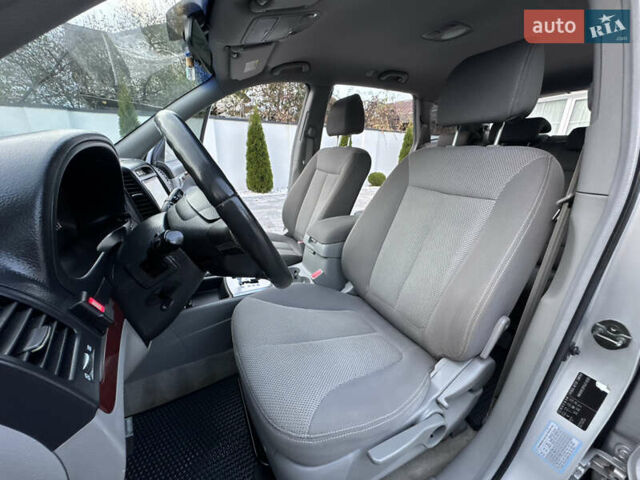 Сірий Хендай Санта Фе, об'ємом двигуна 2.7 л та пробігом 167 тис. км за 7850 $, фото 25 на Automoto.ua