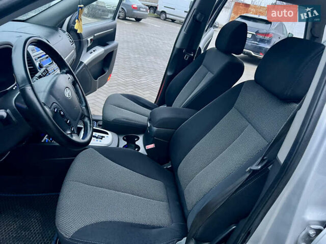 Серый Хендай Санта Фе, объемом двигателя 2.19 л и пробегом 260 тыс. км за 8950 $, фото 24 на Automoto.ua