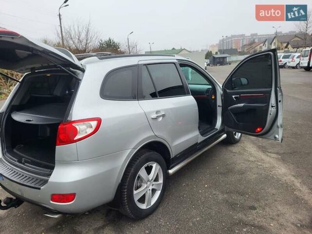 Сірий Хендай Санта Фе, об'ємом двигуна 2.2 л та пробігом 283 тис. км за 9300 $, фото 59 на Automoto.ua