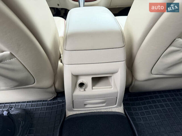 Серый Хендай Санта Фе, объемом двигателя 2.2 л и пробегом 232 тыс. км за 10555 $, фото 51 на Automoto.ua