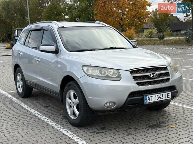 Серый Хендай Санта Фе, объемом двигателя 2.19 л и пробегом 276 тыс. км за 8550 $, фото 13 на Automoto.ua