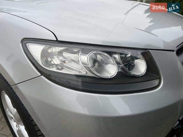 Сірий Хендай Санта Фе, об'ємом двигуна 2.19 л та пробігом 189 тис. км за 7950 $, фото 25 на Automoto.ua