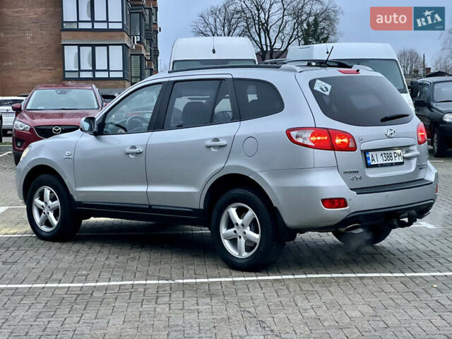 Серый Хендай Санта Фе, объемом двигателя 2.19 л и пробегом 260 тыс. км за 8950 $, фото 7 на Automoto.ua