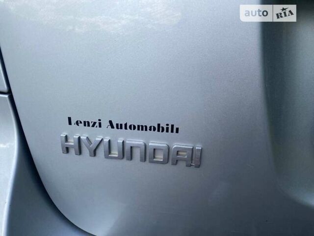 Сірий Хендай Санта Фе, об'ємом двигуна 2.19 л та пробігом 242 тис. км за 9700 $, фото 24 на Automoto.ua