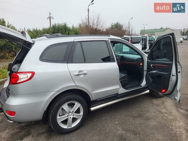 Сірий Хендай Санта Фе, об'ємом двигуна 2.2 л та пробігом 283 тис. км за 9300 $, фото 58 на Automoto.ua