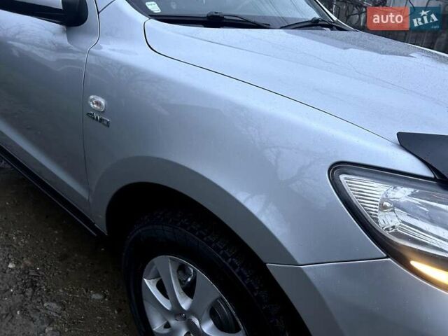 Сірий Хендай Санта Фе, об'ємом двигуна 2.2 л та пробігом 225 тис. км за 8850 $, фото 12 на Automoto.ua