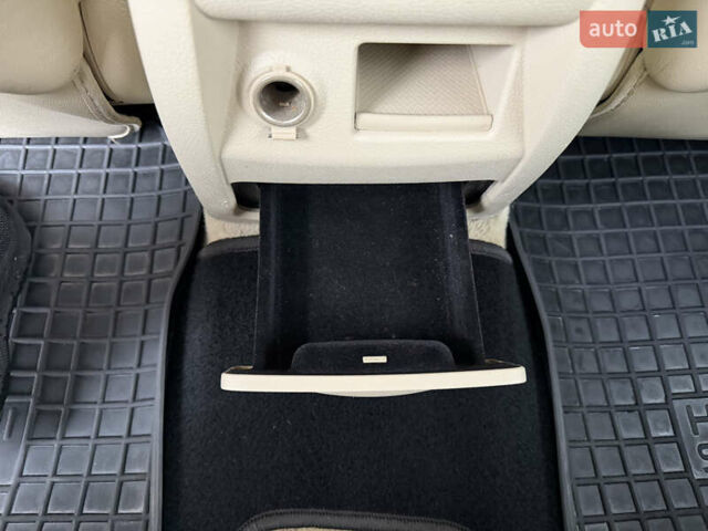 Серый Хендай Санта Фе, объемом двигателя 2.2 л и пробегом 232 тыс. км за 10555 $, фото 82 на Automoto.ua