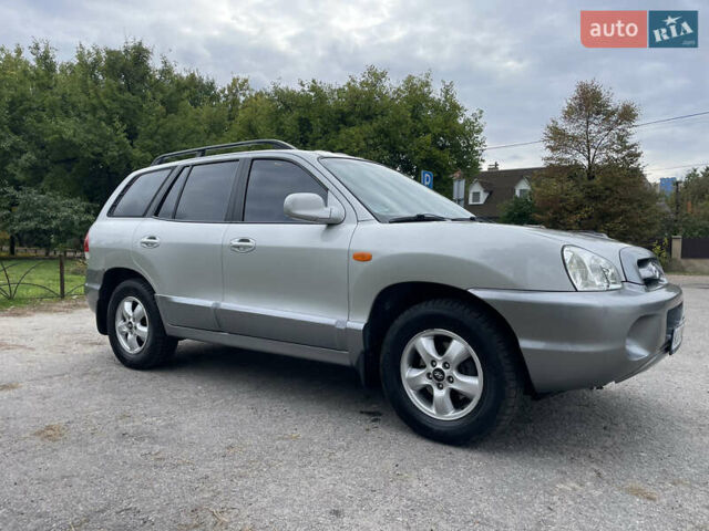 Сірий Хендай Санта Фе, об'ємом двигуна 2.35 л та пробігом 129 тис. км за 7000 $, фото 2 на Automoto.ua