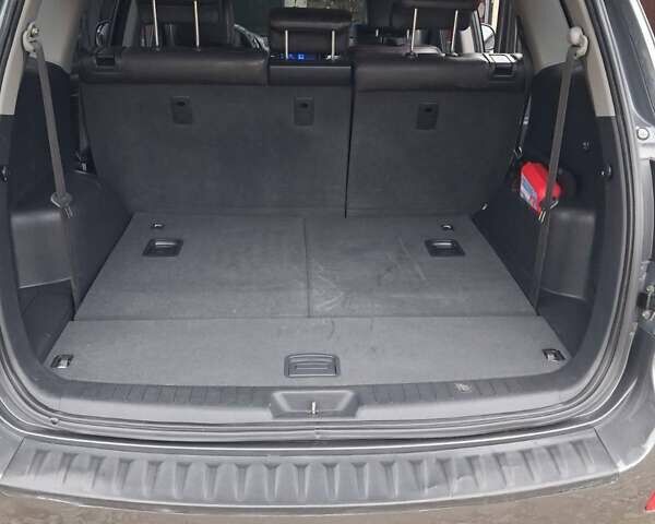 Серый Хендай Санта Фе, объемом двигателя 2.19 л и пробегом 296 тыс. км за 9700 $, фото 7 на Automoto.ua