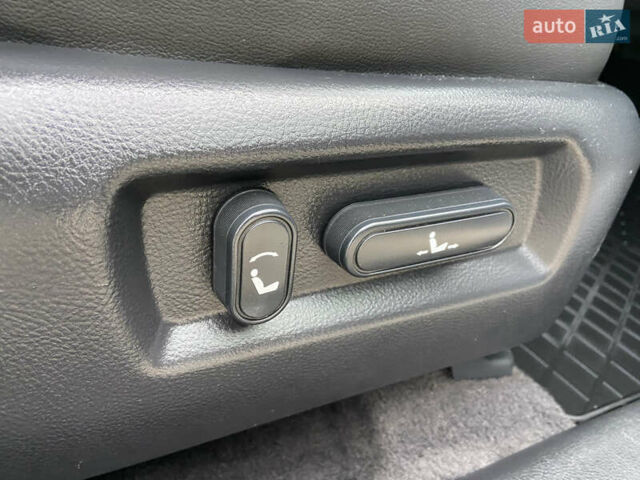 Сірий Хендай Санта Фе, об'ємом двигуна 2.19 л та пробігом 189 тис. км за 7950 $, фото 56 на Automoto.ua