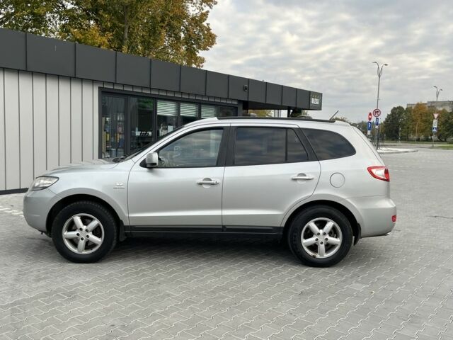 Серый Хендай Санта Фе, объемом двигателя 2.2 л и пробегом 270 тыс. км за 4800 $, фото 9 на Automoto.ua