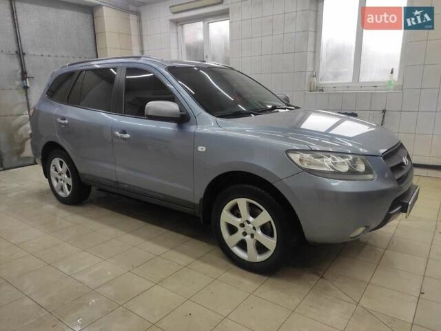 Сірий Хендай Санта Фе, об'ємом двигуна 2.66 л та пробігом 380 тис. км за 7900 $, фото 9 на Automoto.ua