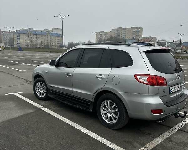 Сірий Хендай Санта Фе, об'ємом двигуна 2.2 л та пробігом 326 тис. км за 8800 $, фото 5 на Automoto.ua