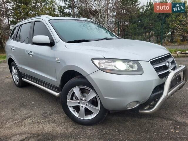Сірий Хендай Санта Фе, об'ємом двигуна 2.2 л та пробігом 283 тис. км за 9300 $, фото 3 на Automoto.ua