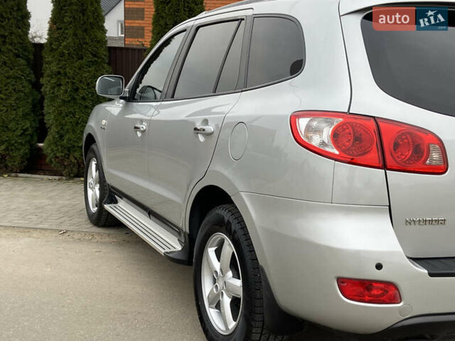 Сірий Хендай Санта Фе, об'ємом двигуна 2.19 л та пробігом 189 тис. км за 7950 $, фото 19 на Automoto.ua