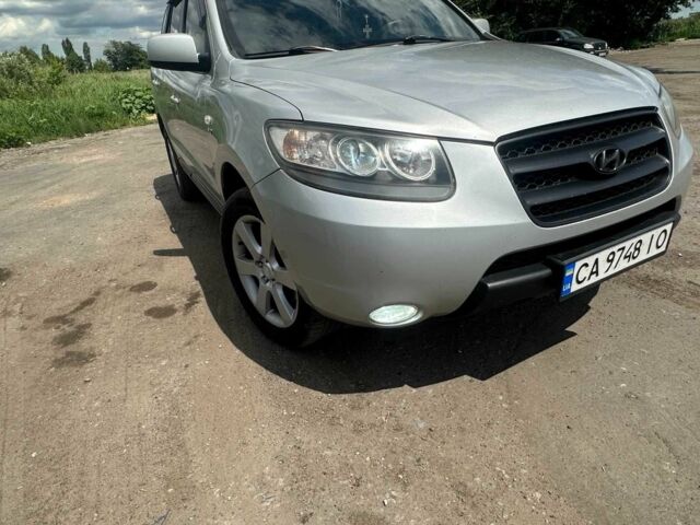 Серый Хендай Санта Фе, объемом двигателя 2.2 л и пробегом 320 тыс. км за 8200 $, фото 11 на Automoto.ua