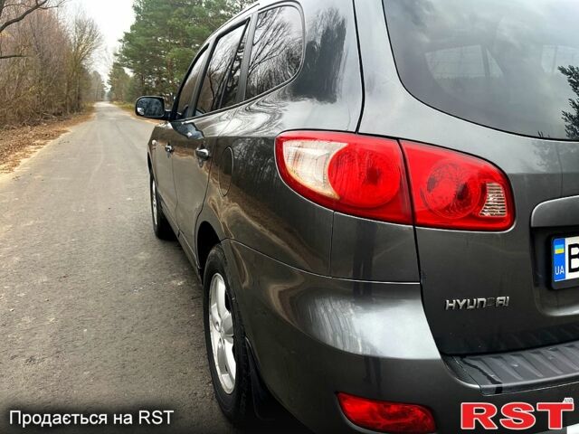 Серый Хендай Санта Фе, объемом двигателя 2.2 л и пробегом 243 тыс. км за 8800 $, фото 9 на Automoto.ua