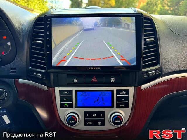 Сірий Хендай Санта Фе, об'ємом двигуна 2.2 л та пробігом 262 тис. км за 9300 $, фото 8 на Automoto.ua