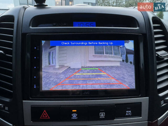 Сірий Хендай Санта Фе, об'ємом двигуна 2.7 л та пробігом 167 тис. км за 7850 $, фото 28 на Automoto.ua