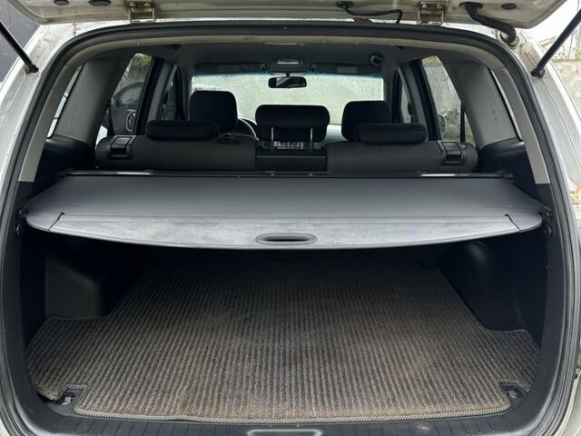 Сірий Хендай Санта Фе, об'ємом двигуна 2.2 л та пробігом 300 тис. км за 4750 $, фото 5 на Automoto.ua