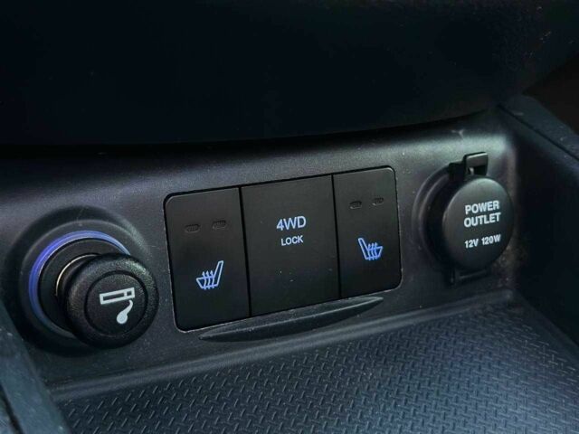 Серый Хендай Санта Фе, объемом двигателя 2.2 л и пробегом 225 тыс. км за 8990 $, фото 22 на Automoto.ua