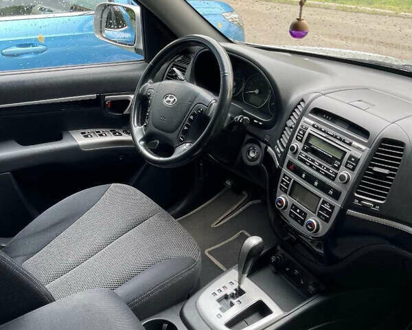 Сірий Хендай Санта Фе, об'ємом двигуна 2.19 л та пробігом 346 тис. км за 6900 $, фото 8 на Automoto.ua