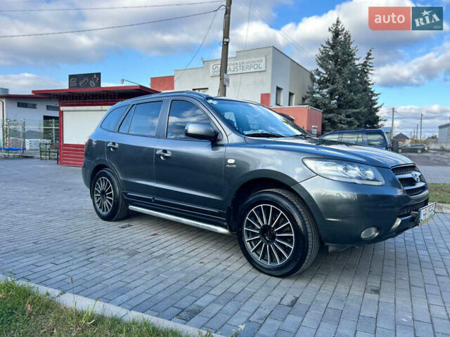 Серый Хендай Санта Фе, объемом двигателя 0 л и пробегом 300 тыс. км за 5500 $, фото 16 на Automoto.ua