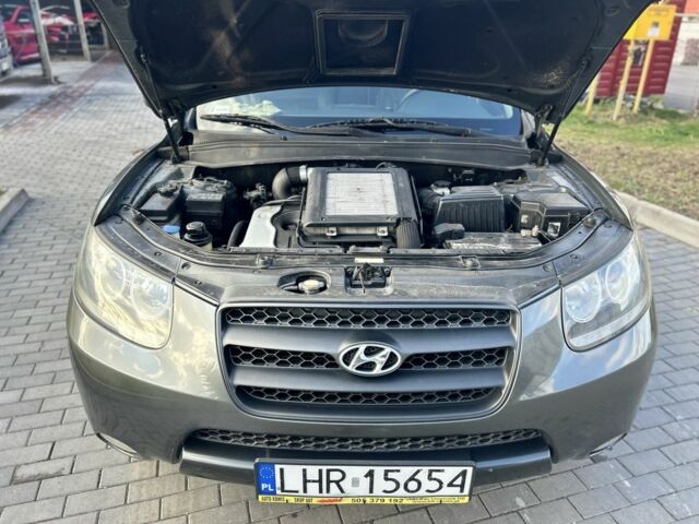 Серый Хендай Санта Фе, объемом двигателя 2.2 л и пробегом 1 тыс. км за 5555 $, фото 10 на Automoto.ua
