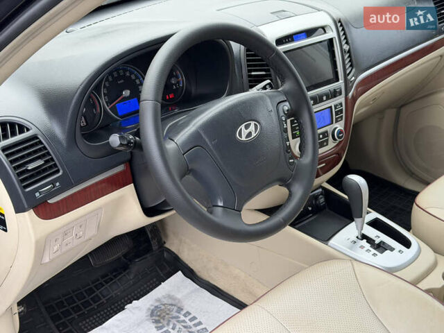 Серый Хендай Санта Фе, объемом двигателя 2.2 л и пробегом 232 тыс. км за 10555 $, фото 40 на Automoto.ua