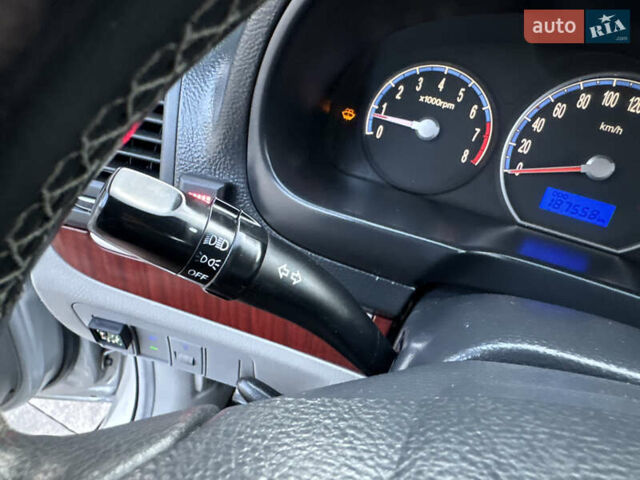 Сірий Хендай Санта Фе, об'ємом двигуна 2.7 л та пробігом 167 тис. км за 7850 $, фото 60 на Automoto.ua