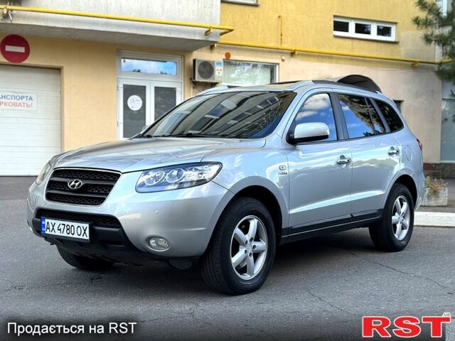 Сірий Хендай Санта Фе, об'ємом двигуна 2.2 л та пробігом 262 тис. км за 9300 $, фото 5 на Automoto.ua