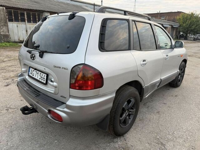 Сірий Хендай Санта Фе, об'ємом двигуна 2 л та пробігом 254 тис. км за 3700 $, фото 5 на Automoto.ua