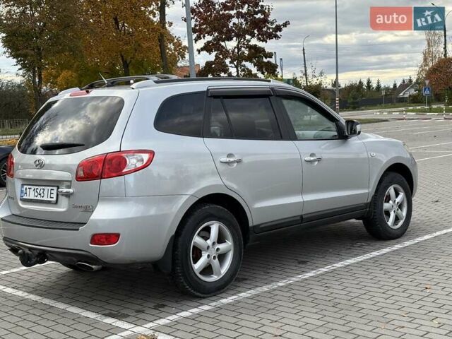 Серый Хендай Санта Фе, объемом двигателя 2.19 л и пробегом 276 тыс. км за 8550 $, фото 10 на Automoto.ua