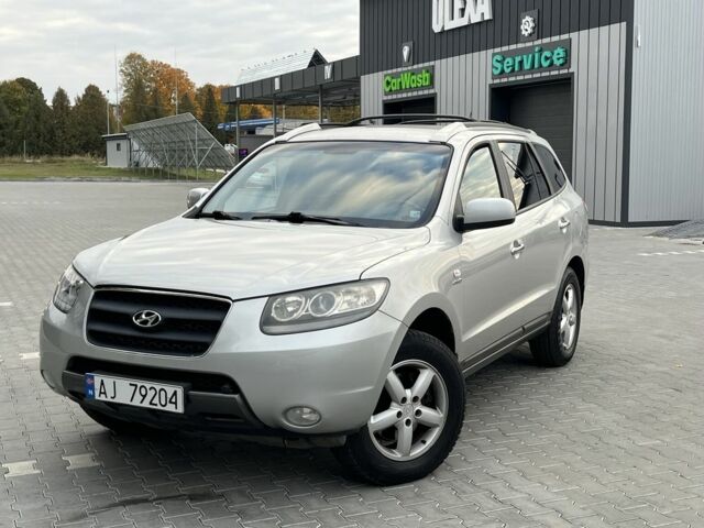 Серый Хендай Санта Фе, объемом двигателя 2.2 л и пробегом 270 тыс. км за 4800 $, фото 1 на Automoto.ua