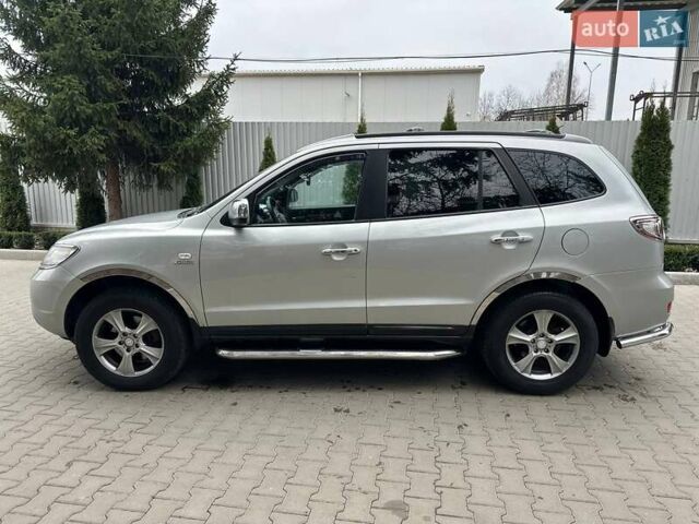 Сірий Хендай Санта Фе, об'ємом двигуна 2.19 л та пробігом 233 тис. км за 8900 $, фото 1 на Automoto.ua