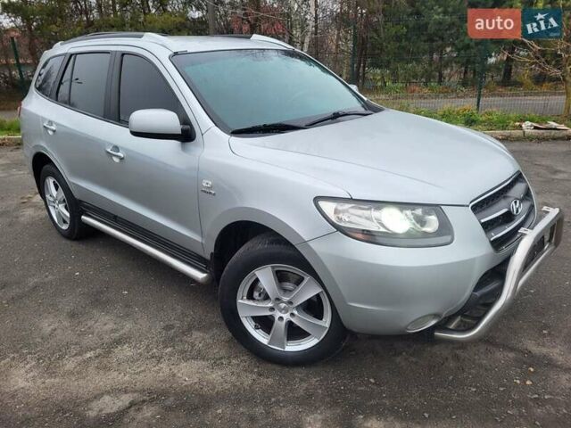 Сірий Хендай Санта Фе, об'ємом двигуна 2.2 л та пробігом 283 тис. км за 9300 $, фото 6 на Automoto.ua