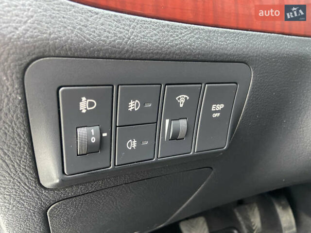 Сірий Хендай Санта Фе, об'ємом двигуна 2.19 л та пробігом 189 тис. км за 7950 $, фото 41 на Automoto.ua