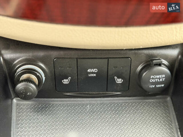 Серый Хендай Санта Фе, объемом двигателя 2.2 л и пробегом 232 тыс. км за 10555 $, фото 48 на Automoto.ua