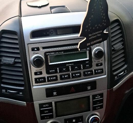 Серый Хендай Санта Фе, объемом двигателя 0 л и пробегом 270 тыс. км за 4800 $, фото 5 на Automoto.ua