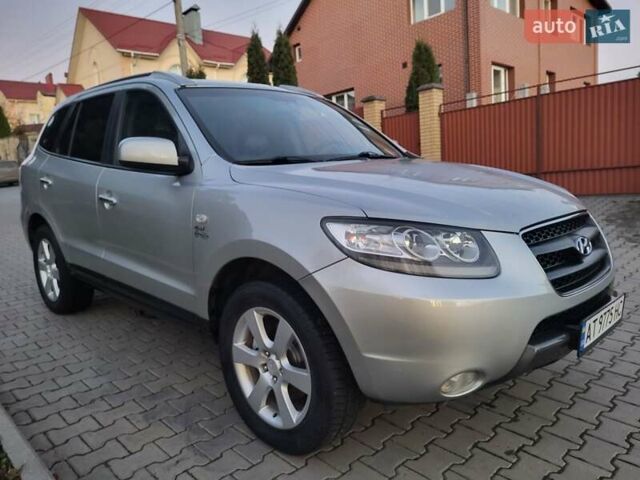 Серый Хендай Санта Фе, объемом двигателя 2.19 л и пробегом 302 тыс. км за 9990 $, фото 26 на Automoto.ua