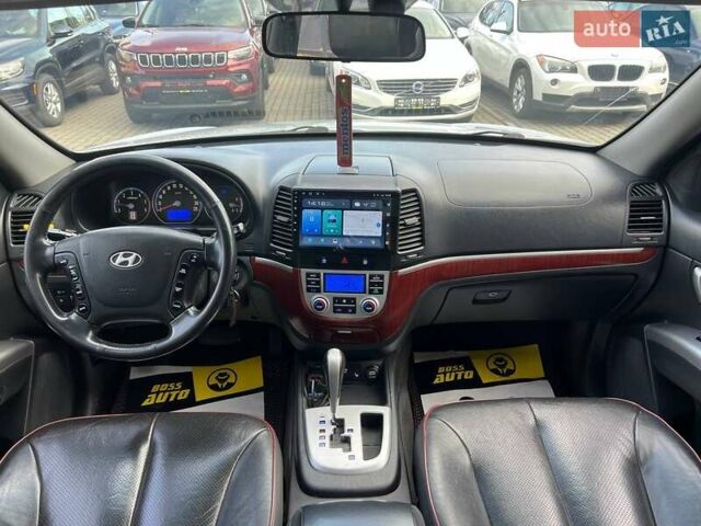 Серый Хендай Санта Фе, объемом двигателя 2.19 л и пробегом 253 тыс. км за 11500 $, фото 15 на Automoto.ua