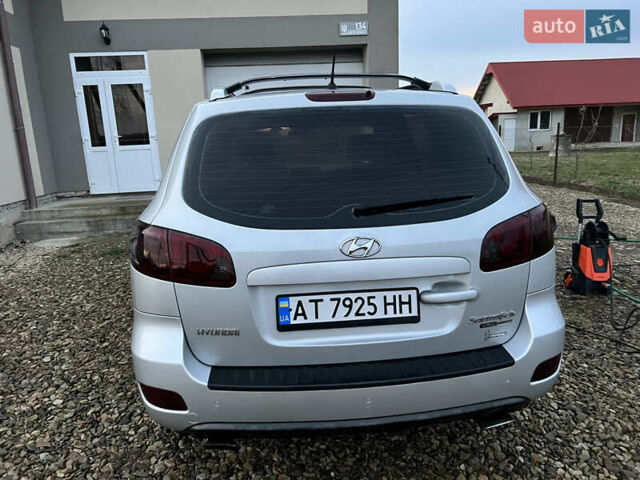 Серый Хендай Санта Фе, объемом двигателя 2.2 л и пробегом 205 тыс. км за 10300 $, фото 23 на Automoto.ua