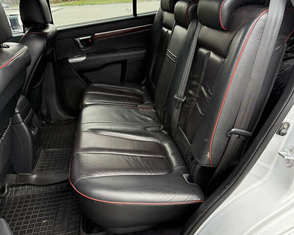 Сірий Хендай Санта Фе, об'ємом двигуна 2.2 л та пробігом 257 тис. км за 9650 $, фото 33 на Automoto.ua