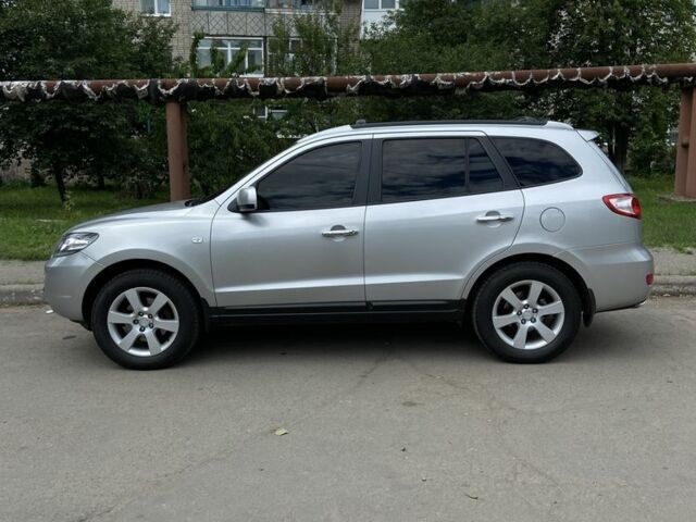 Серый Хендай Санта Фе, объемом двигателя 2.2 л и пробегом 276 тыс. км за 5600 $, фото 2 на Automoto.ua